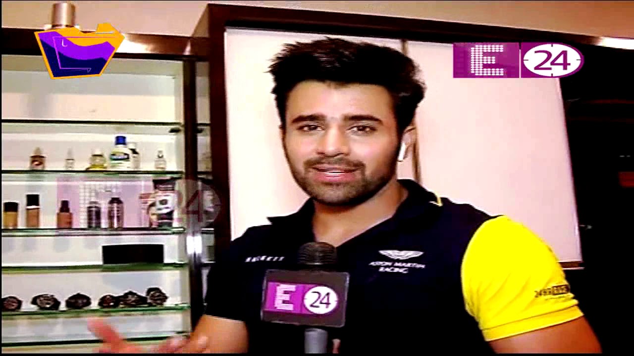 Sneak peek of Pearl V Puri's lovely home - Pearl V Puri ने की U Me Aur Tv की मेहमान नवाजी - E24
