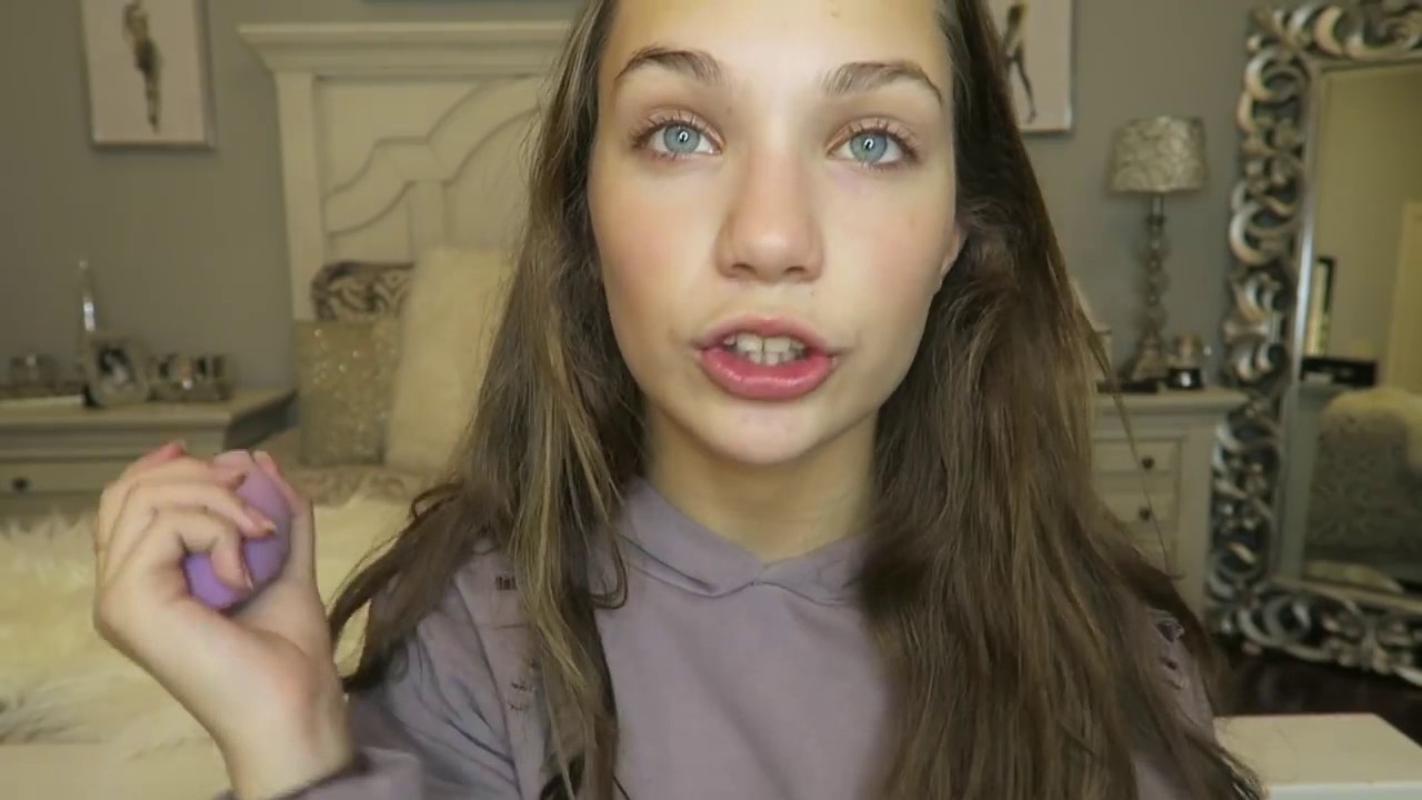 Quick And Easy Makeup On The Go Maddie Ziegler YouTube
