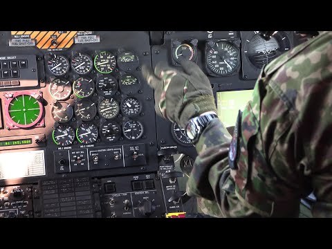 航空自衛隊 コックピットクロック 先日F4のコックピットの操縦桿をT-33のを改善してF4擬きにして