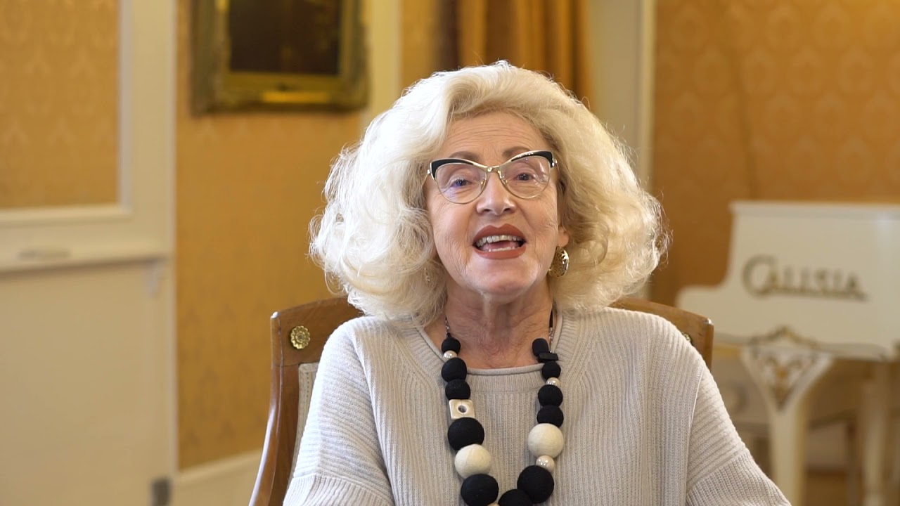 Marzenna Adamczyk, la embajadora de Polonia, responde a las preguntas de los polacos en España