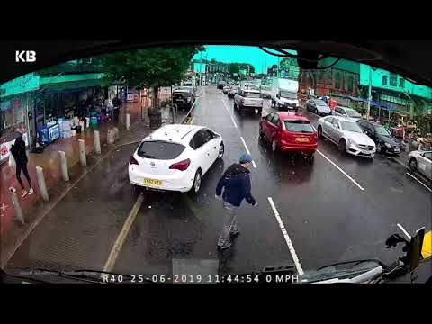 Heavy Goofs Vehicle - lorry driver suffers parking fail followed by crash just NINE seconds later