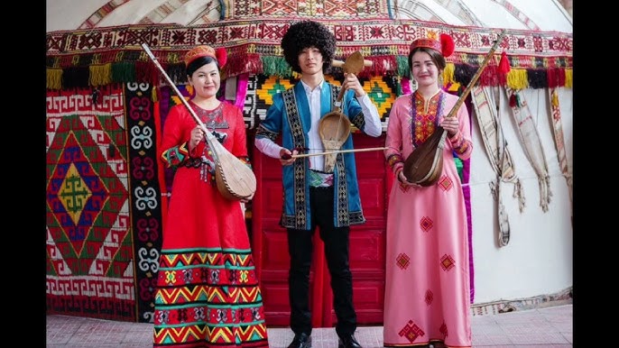 Өте шашы бар әйелдер фотолары мен бейнелері