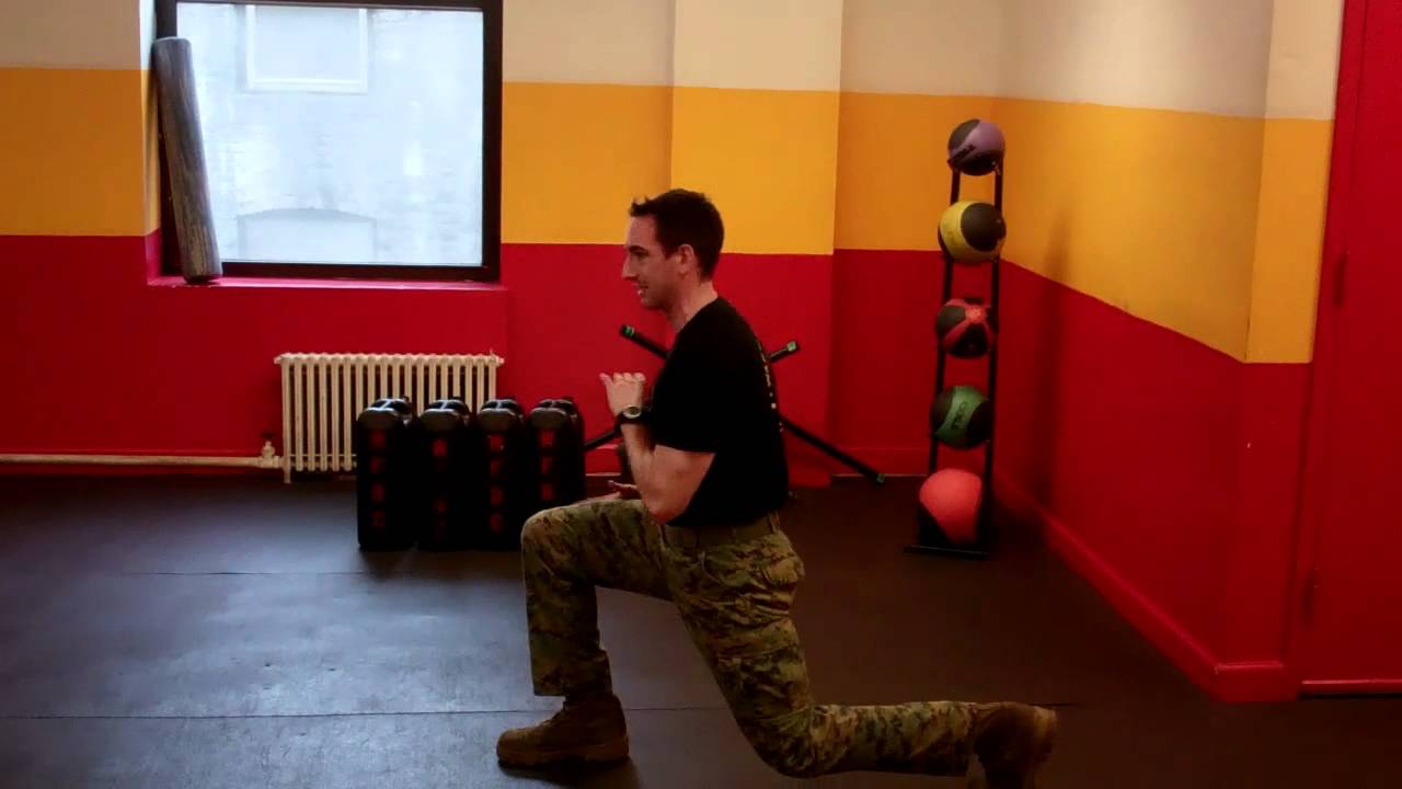 Warrior Fitness Boot Camp NYC 1 minute workout- The Reverse Lunge - YouTube