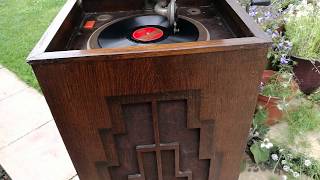 Alba Small Floor Gramophone Damaged Alba Sound Box - George Formby Leaning On A Lampost Regal 78Rpm