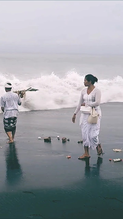 seconds when hit by big waves #shorts