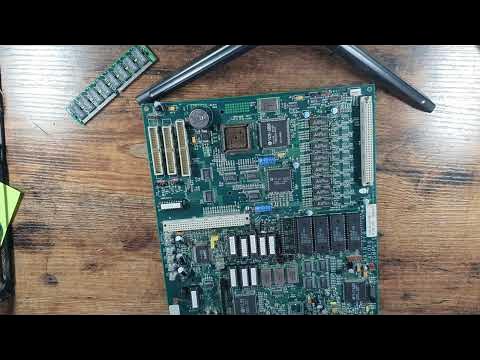 Acorn A5000 - Tackling a red screen at post by upgrading the onboard