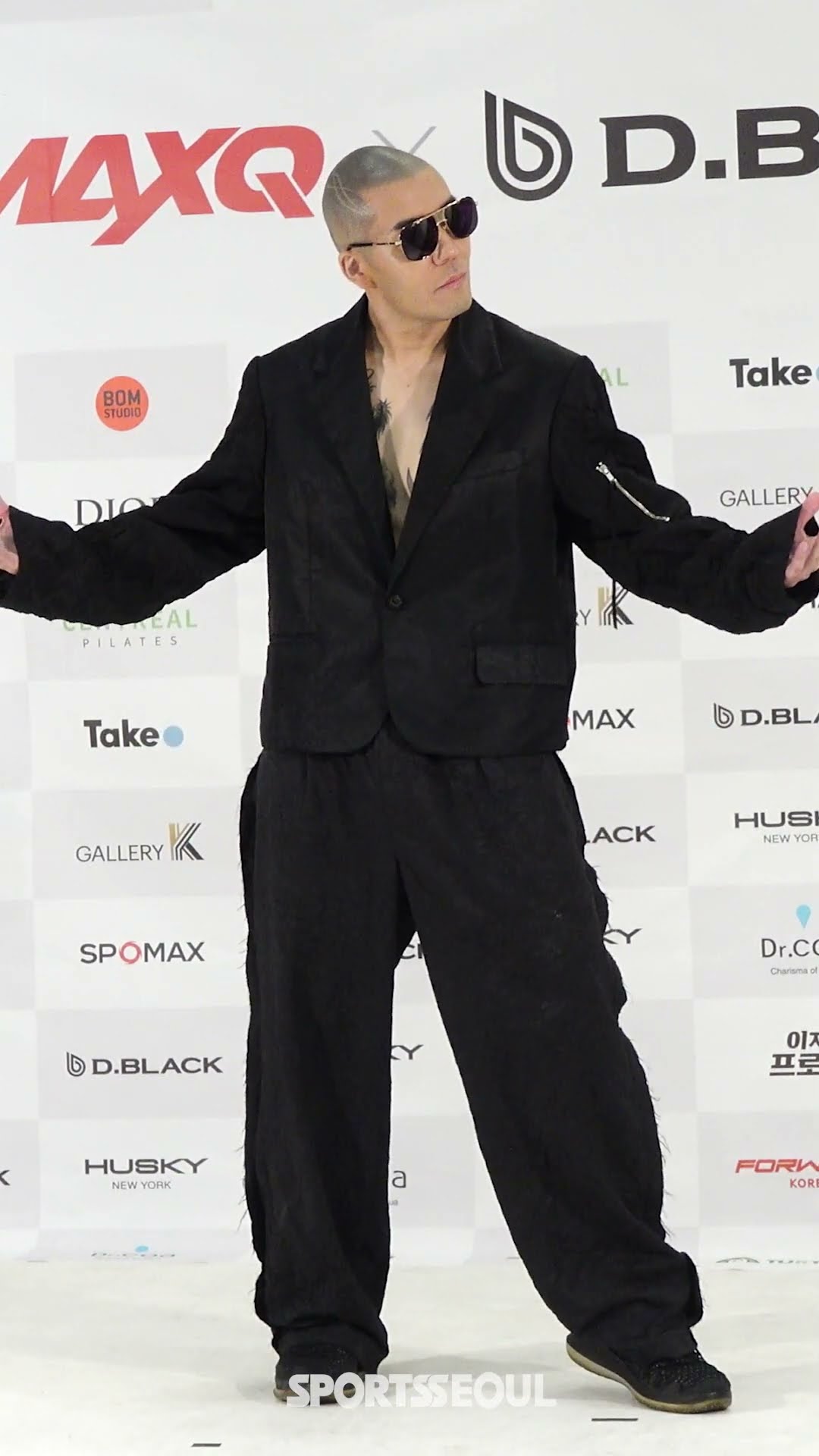 숀리, 묵직하게 랩 잘할 것 같은 포스
