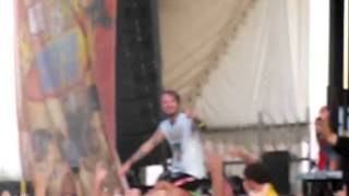 Craig Owens on top of crowd @ Warped Tour 2009 Marysville 8/21 Chiodos live