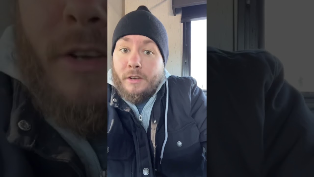 Couldn’t believe this Redneck wedding!! 😳