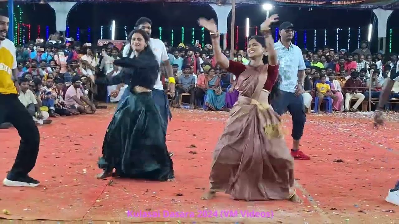 Sema Kuthu - Instagram Priya & Divya Dance in Kulasai Dasara 2024 #dance