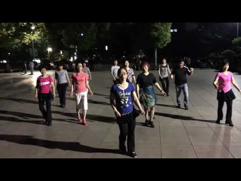 Listen to Mum's Words-Line Dance (排舞-听妈妈的话)