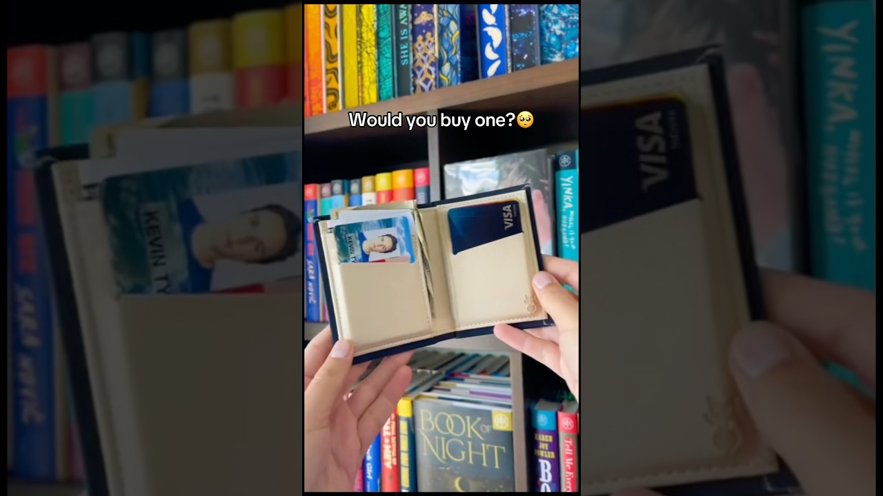 Get yours now link in bio 😁or smartfolds.store 