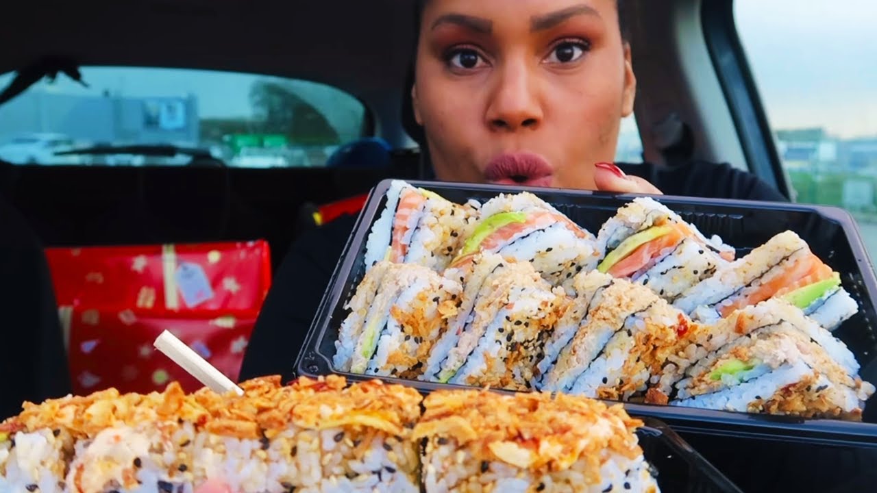 SUSHI CAR MUKBANG | en chasse aux cadeaux de noël