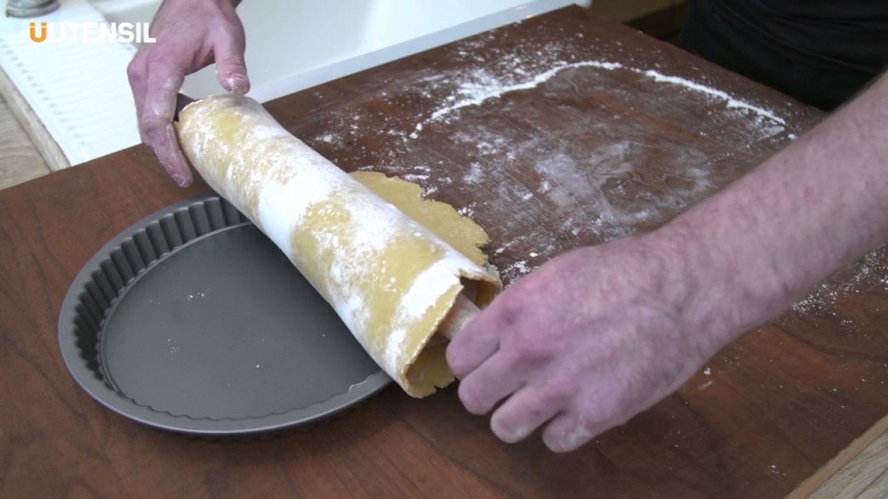 How to make Iain Watters' cardamom and raspberry custard tarts