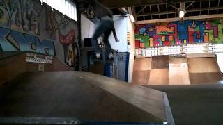 V.S. du 7 8 & 9-10-2011 (skate park rambouillet).avi
