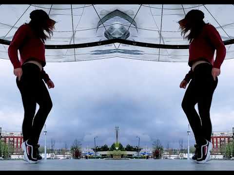 Shuffle dancing with myself :)