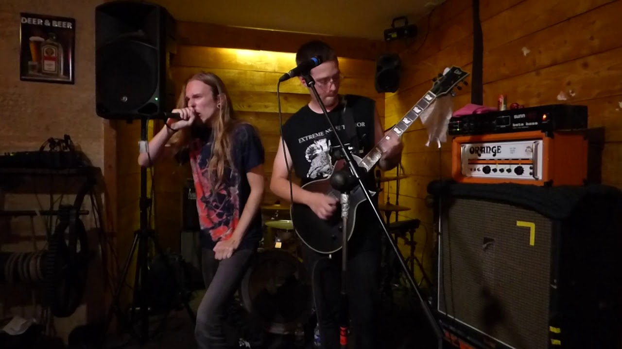 Filthcult live le 12/09/18 au Canadian Café à Tours