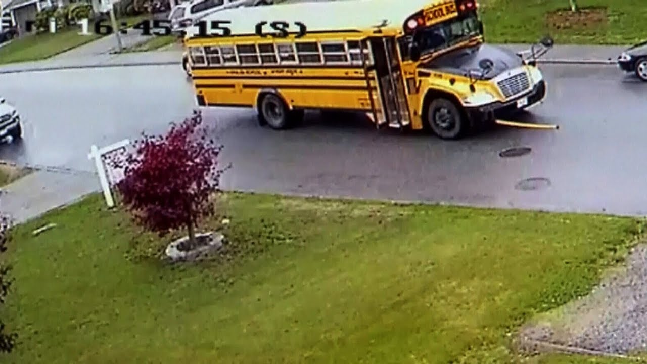 Warning 7 Year Old Hit By School Bus In Abbotsford B C Youtube - crazy bus driver runs over him with a bus in roblox high school