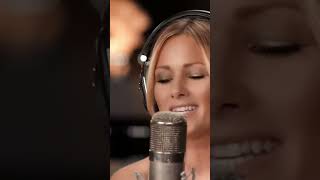 ❄️ Sleigh Ride – Helene Fischer & Royal Philharmonic Orchestra (Áudio HD)🎄