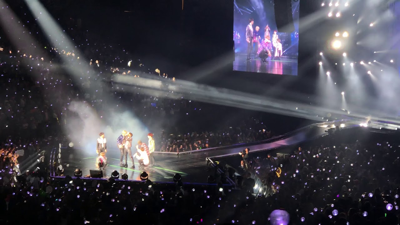 BTS - TITLE MEDLEY LIVE IN OAKLAND (BOYS WITH FUN, ATTACK ON BANGTAN, FIRE 🔥, BAEPSAE, DOPE)