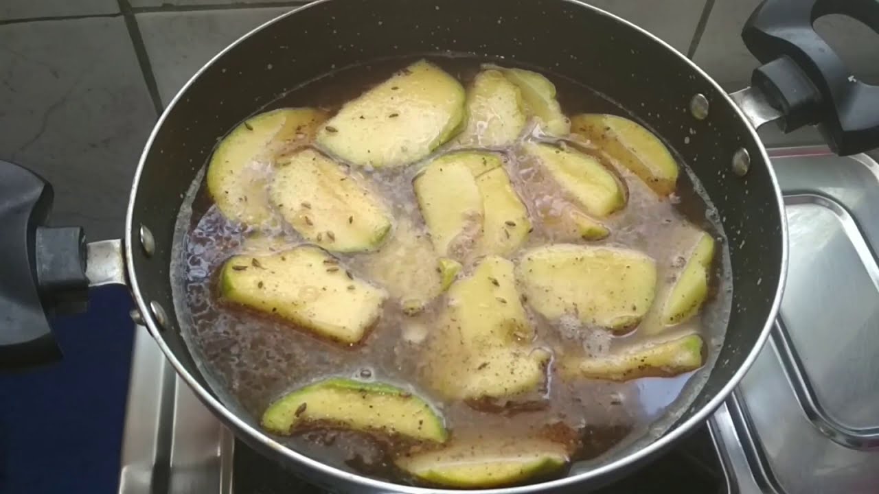 आम पन्ना गर्मिओ के लिए खास drink !एक बार बनाएं हफ्तों के लिए स्टोर करे