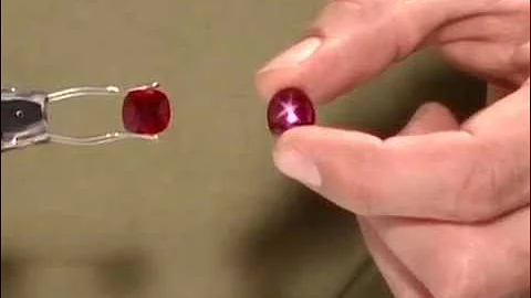 Comparing a Transparent Faceted Ruby to a Star Ruby by GIA - DayDayNews