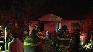 SCENE VIDEO: Firefighters rescue 3 seniors trapped in burning Richmond home