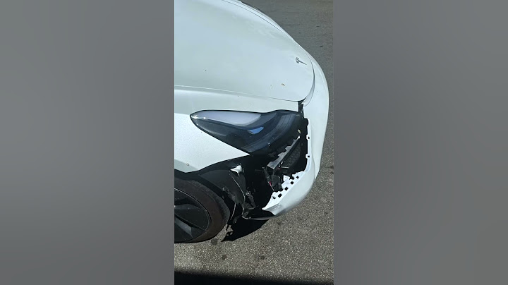BIKER DESTROY A TESLA