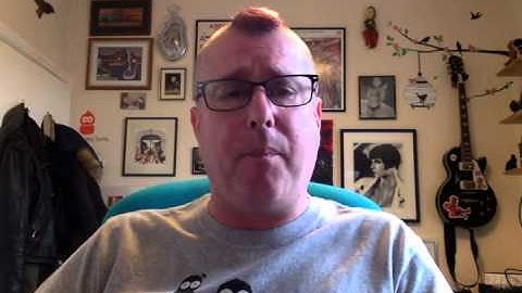 Joke about a motorway and dual carriageway in the pub