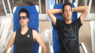Awkwardly Random Videos - Harlem Shake