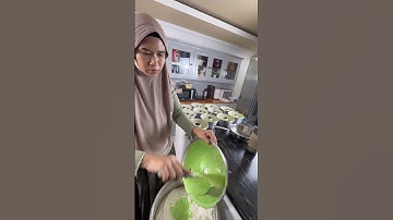 Thumbnail of Bolu pandan #tipsbaking #cake #belajarbaking #makan #sukabaking #bakingpemula
