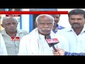 Farmers Fires on CM KCR over minimum support price : Warangal Dist