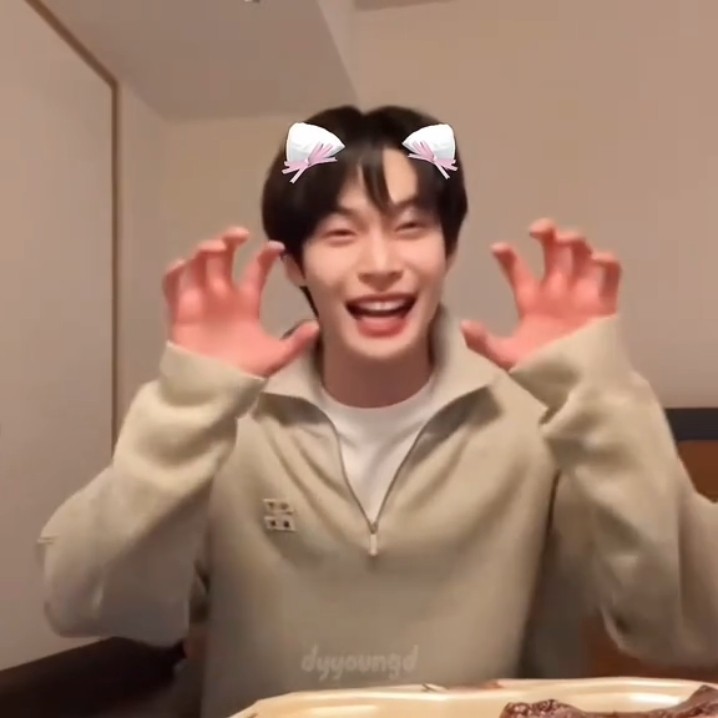 #doyoung 🐱#kimdoyoung #nct127#nct#kpop#idol#tiktok#trending#explore#shorts