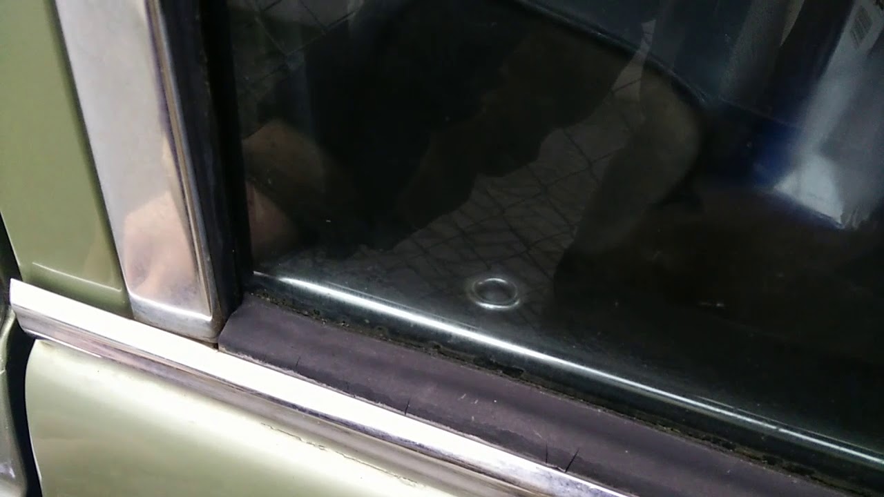 W123 vacuum door locks YouTube