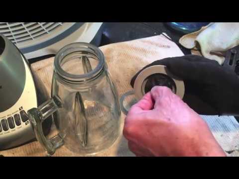 Unboxing my Black and Decker Blender- Quadpro blade and Ice crush. Plus  Demo clip. 
