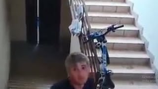 видео Украли велосипед из подъезда