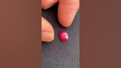 Ruby Yên Bái cắt giác màu đẹp sáng