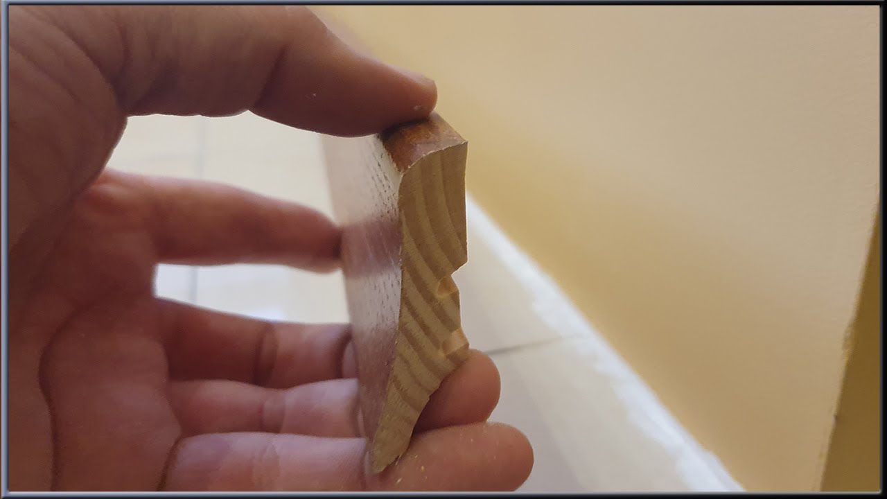 Монтаж напольного шпонированного плинтуса . Установка плинтуса своими ...