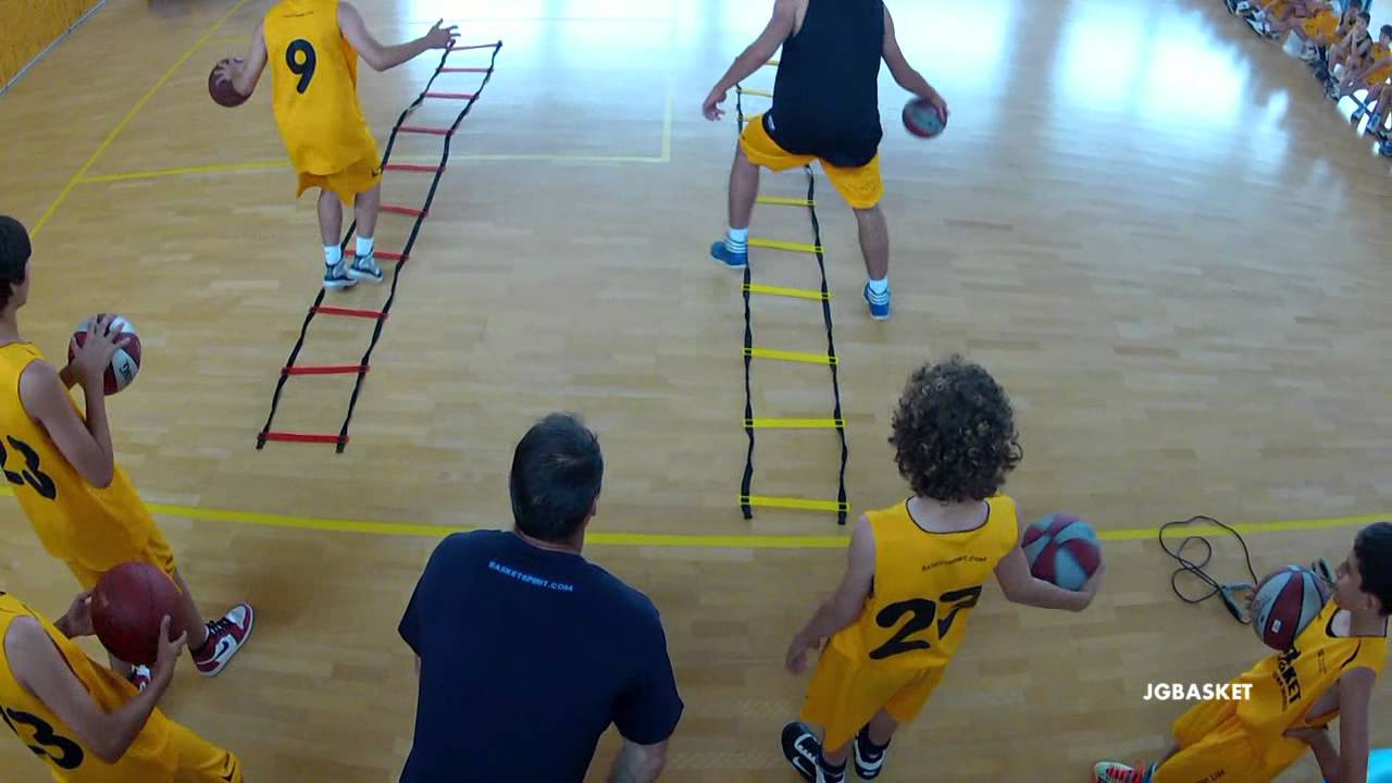 Sesión práctica de preparación física. Agilidad, velocidad de pies en  baloncesto por Juan Trapero - YouTube