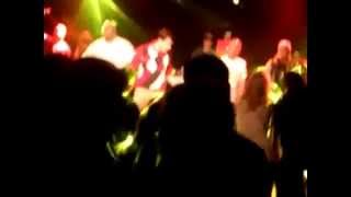 Zuti - Valjamo gudru (Dom omladine LIVE 16.5.2014)