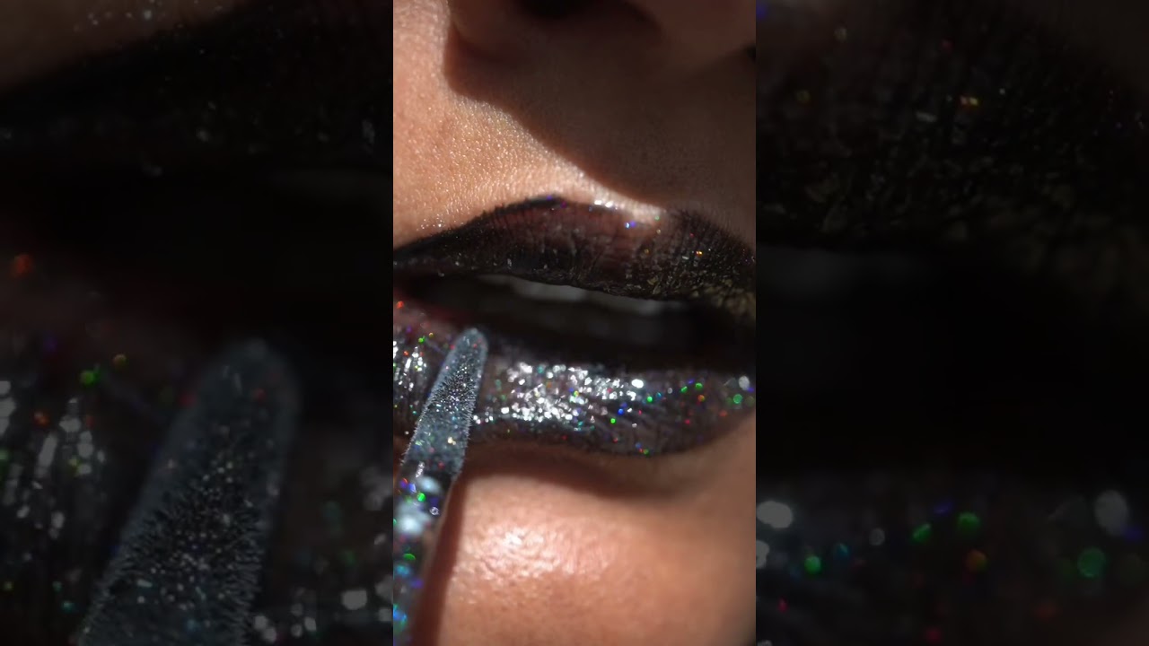 🖤BLACK WIDOW🖤 Holo gloss from Queen Cosmetics!