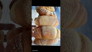 Fresh Organic Bread 🥖 Soft &amp; Delicious | Pão Orgânico Fresco 🤎 #shorts