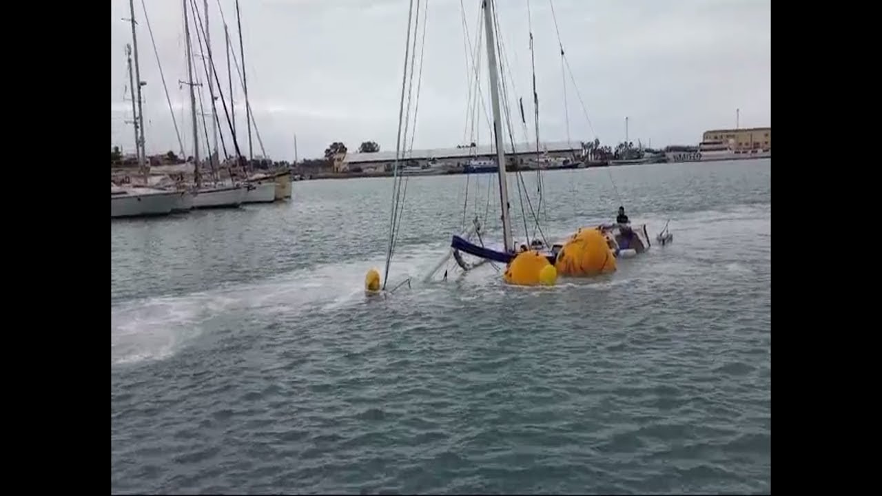Recuperación velero HUNDIDO, 