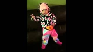 711 Beyoncé Baby Dancing