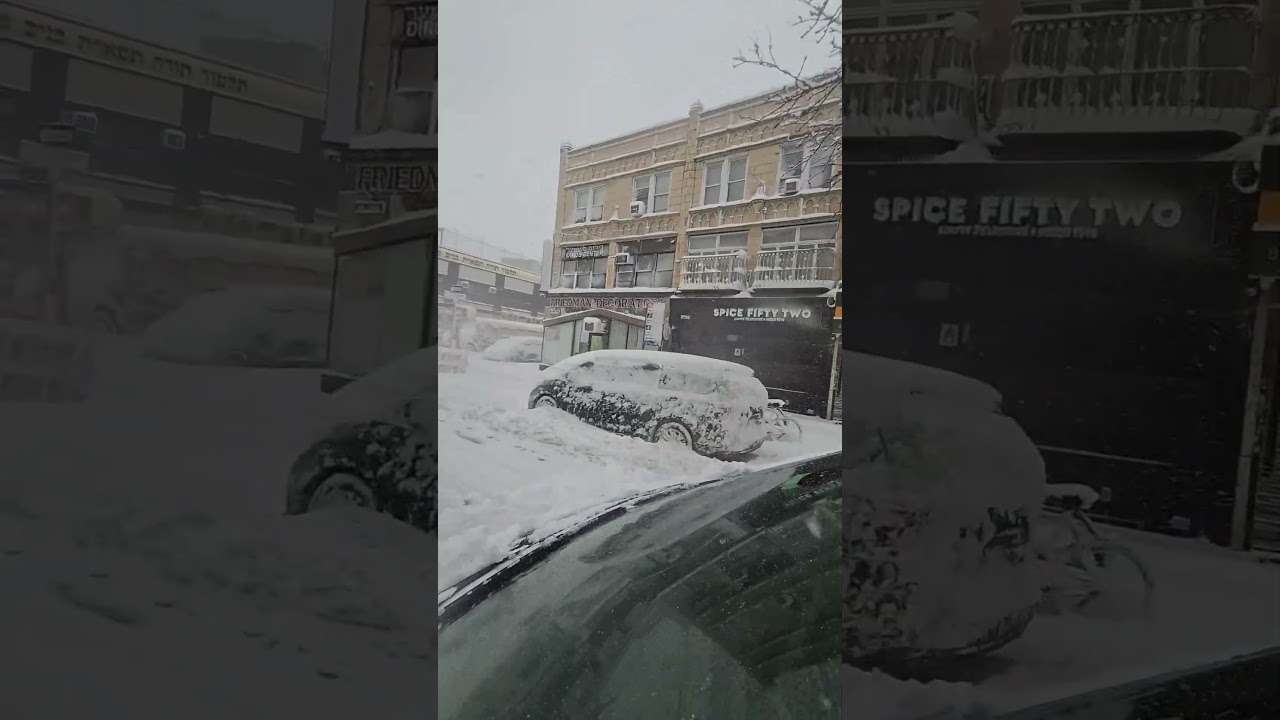 Borough Park 13th Ave Blasted with Blizzard Snow Storm