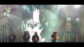 Caparezza canta La Certa al concerto di Bologna #brividi