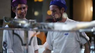 Танцевальный Флешмоб Пробка На Цветном