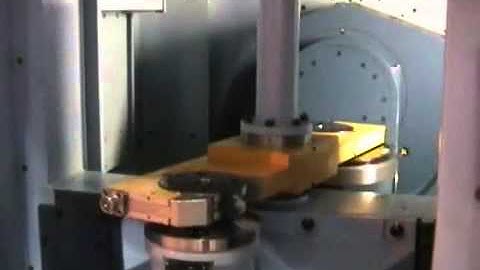 Matsuura Maxia MAM72 25V   5 Axis CNC machine tool