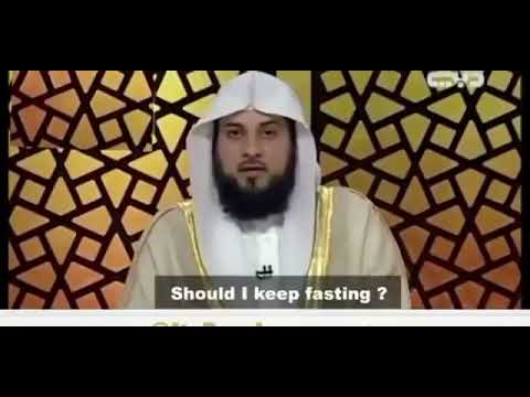 Guy slips and accidentally eats Shawarma on ramadan