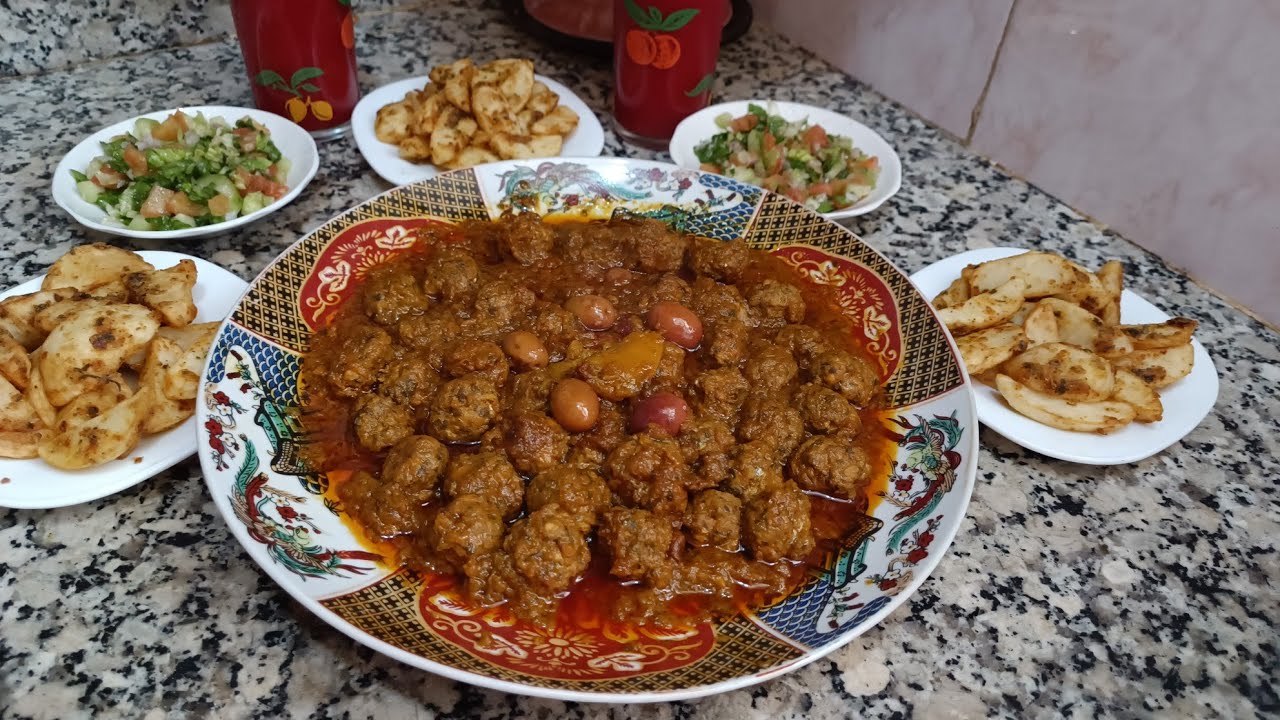 حصريآ على اليوتيوب كويرات الحوت السردين أو الشطون بالبصلة مدغمرة على طريقة الدجاج المدغمر كيجي روعة